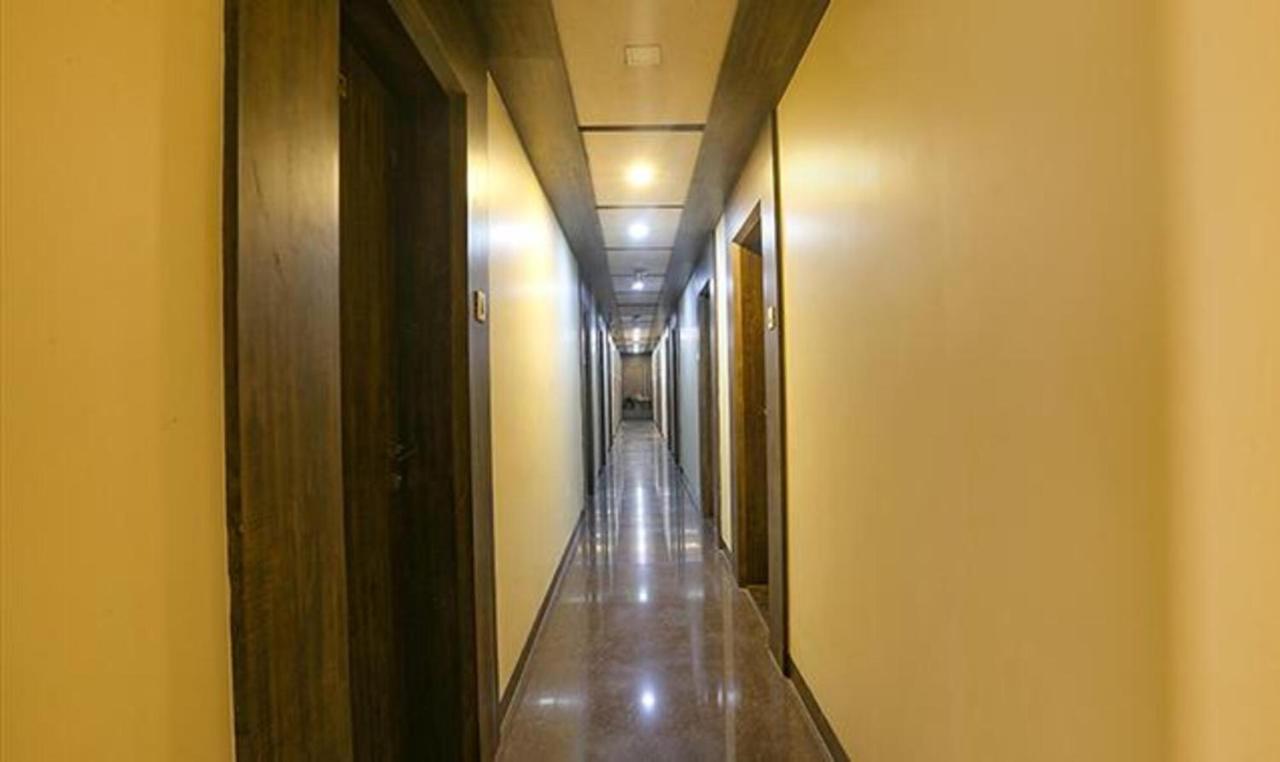 Fabhotel Shivani Residency - Mira Road מראה חיצוני תמונה